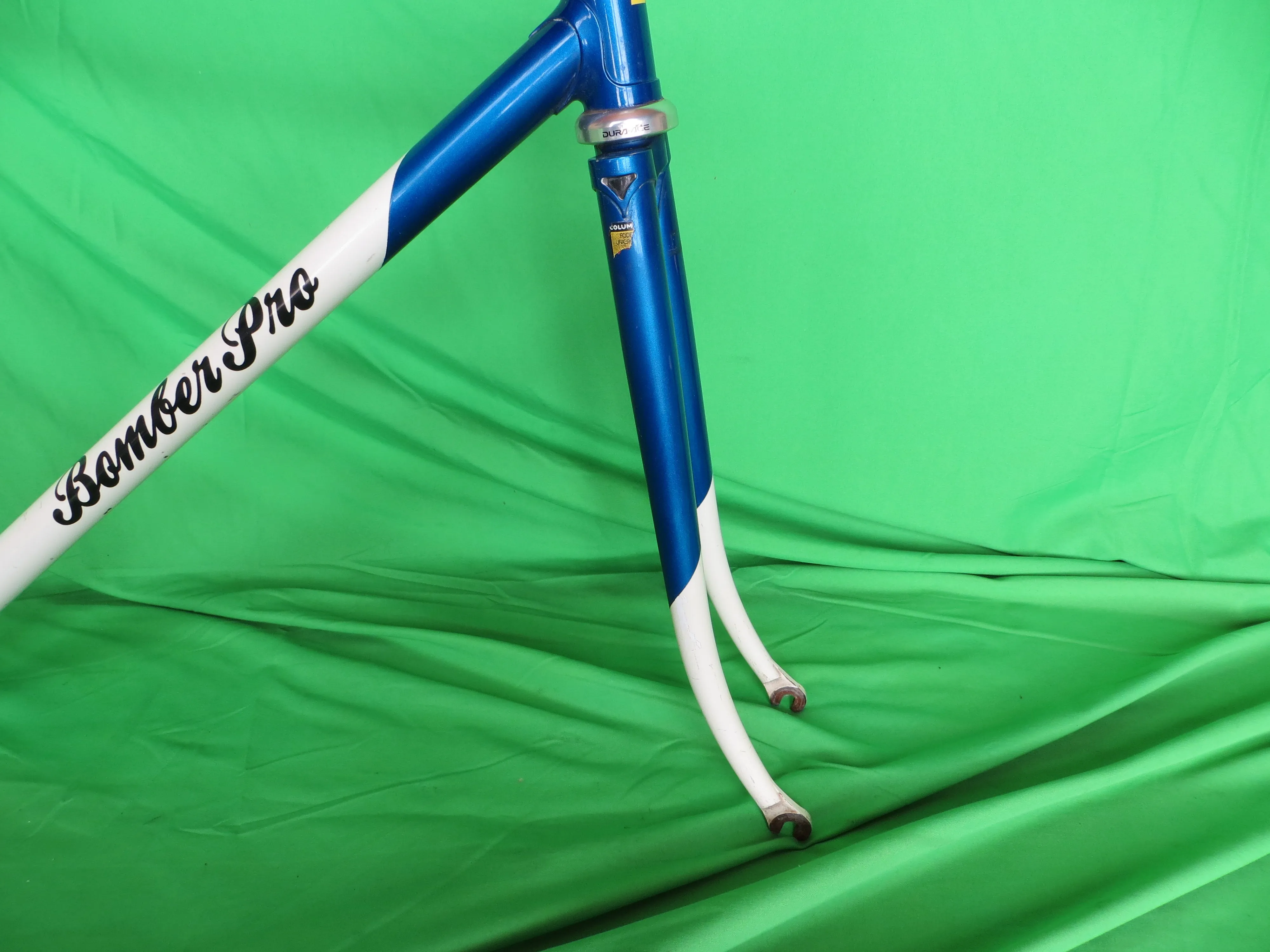 Bomber Pro Columbus EL // White / Blue Two Tone // 50.5cm