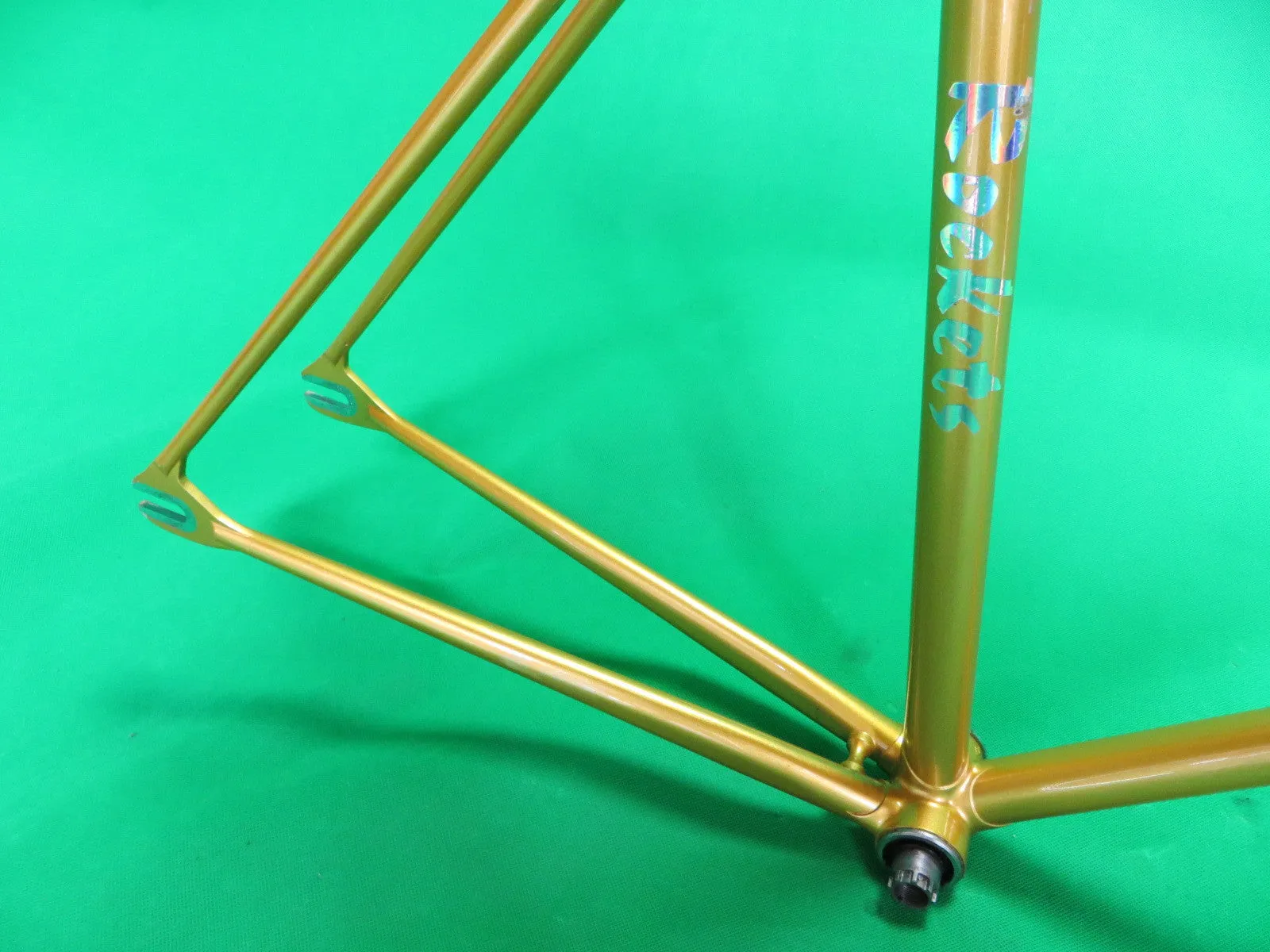 BOMBER PRO // gold // 49cm