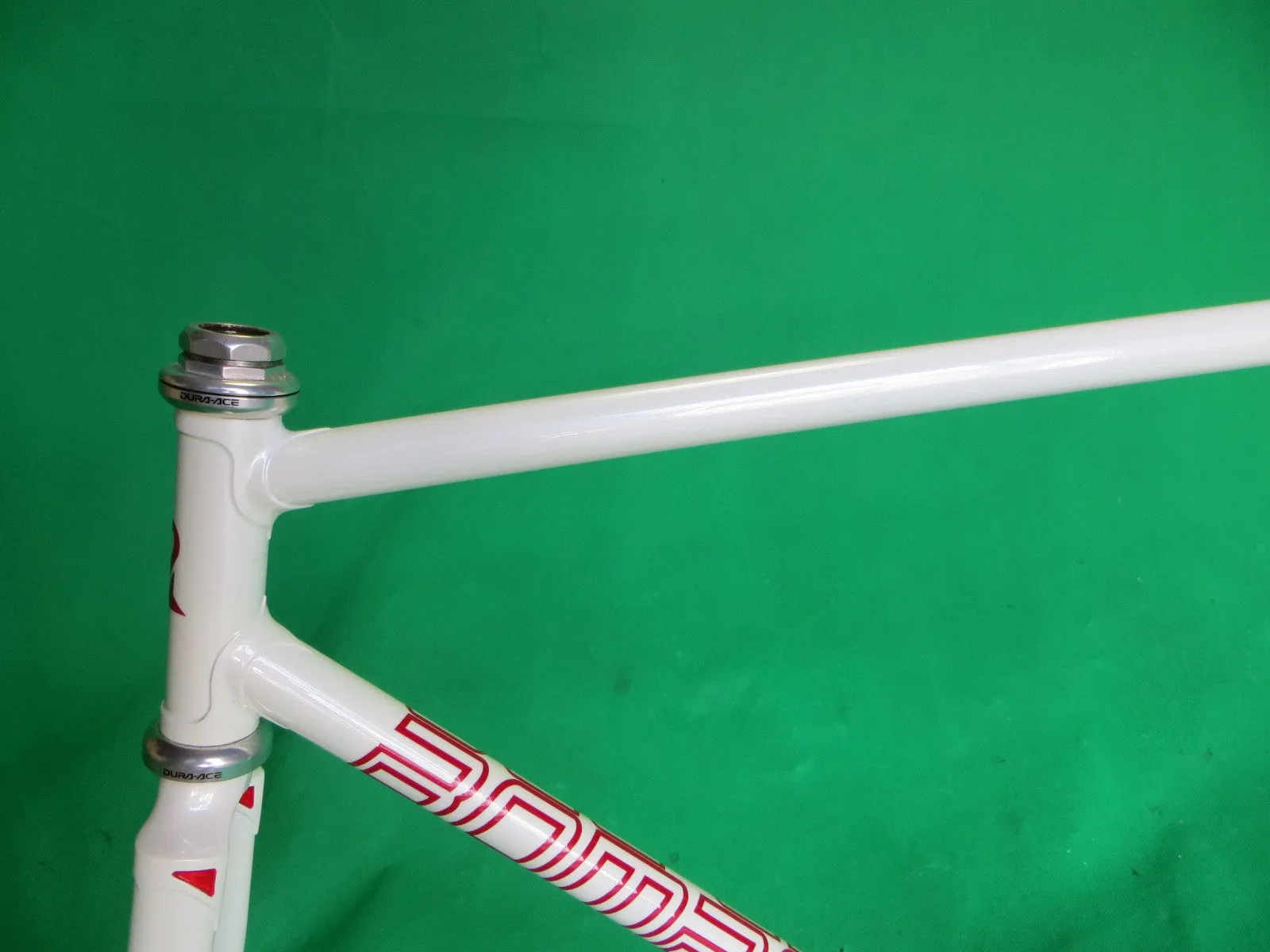 BOMBER PRO // White, Kasei Ultima R // 52.5cm